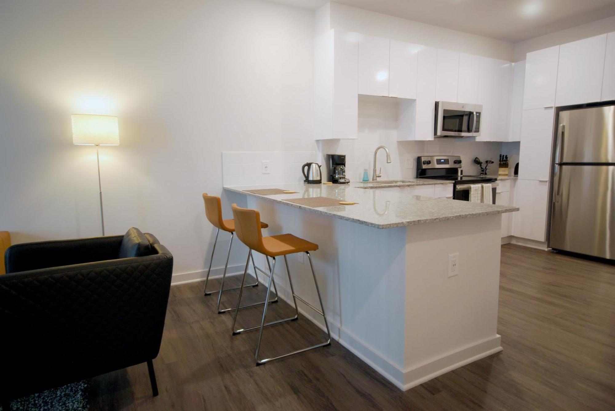 Spectacular Apartments By Bca Furnished Apartments Атланта Номер фото